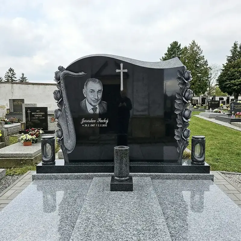 Pomníky a náhrobky z kamene